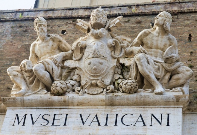 Musei Vaticani & Basilica di S. Pietro (AM) Half Day Tour